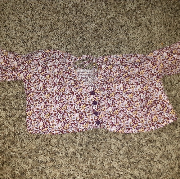 Crop top - Picture 1 of 2